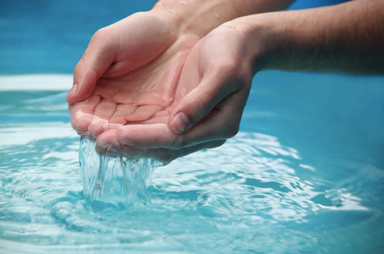 What is the Healthiest Water to Drink?